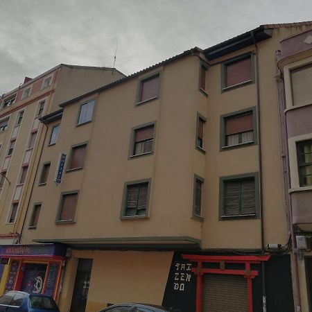 Hostal Castilla Миранда де Ебро Екстериор снимка