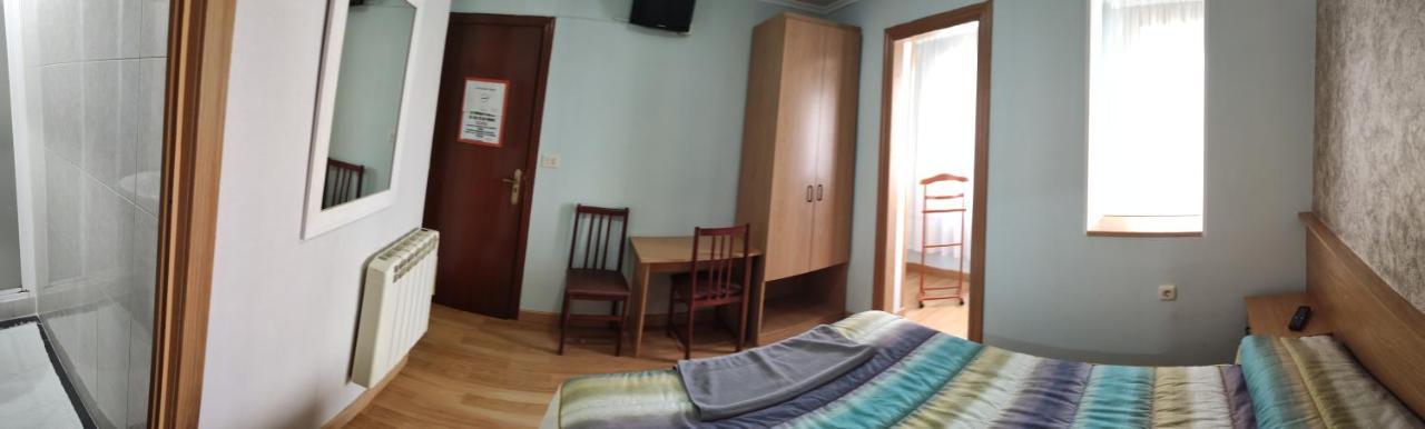 Hostal Castilla Миранда де Ебро Екстериор снимка